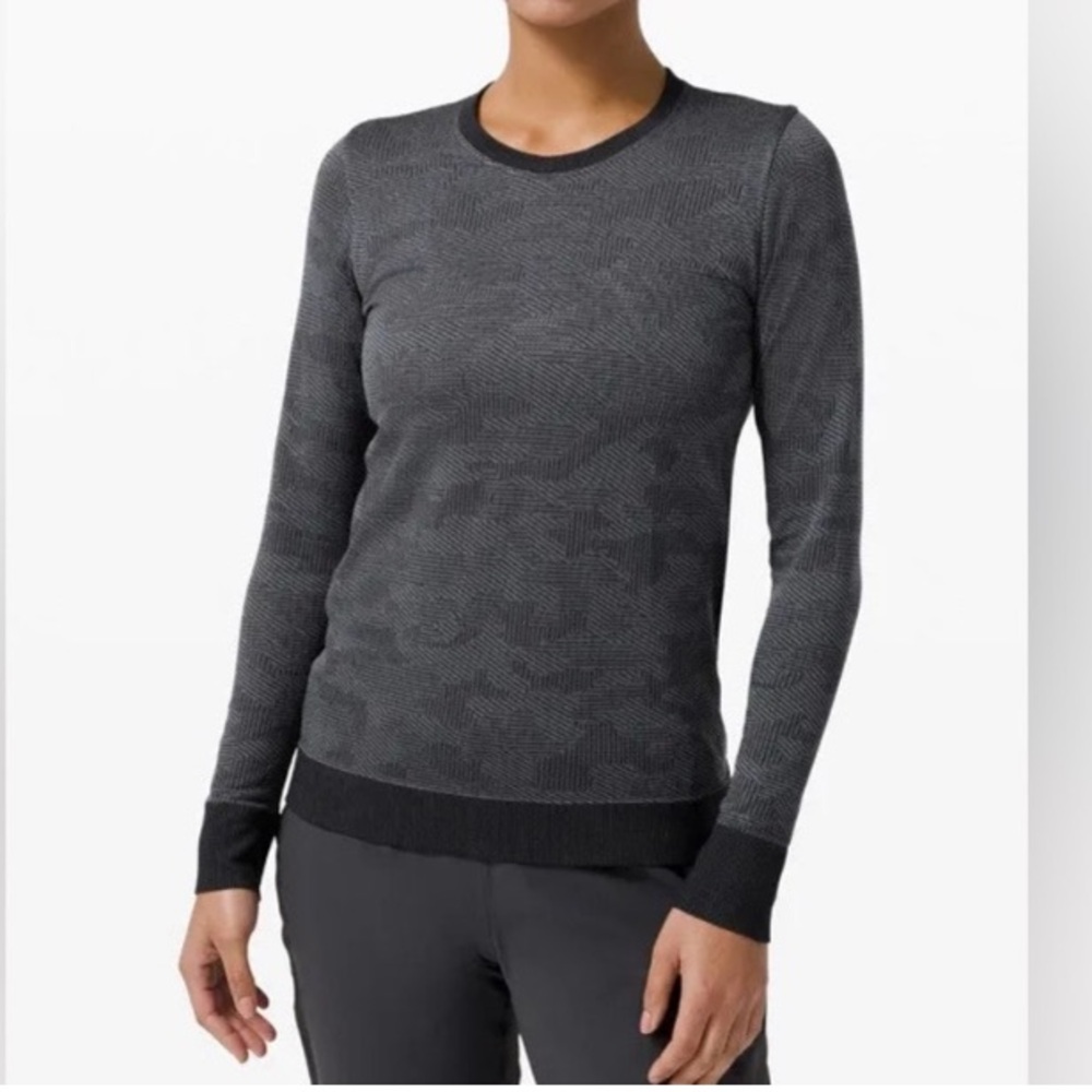 Lululemon Swiftly Breathe Long Sleeve Shirt Gray Black Camo Sz XS 2 EUC